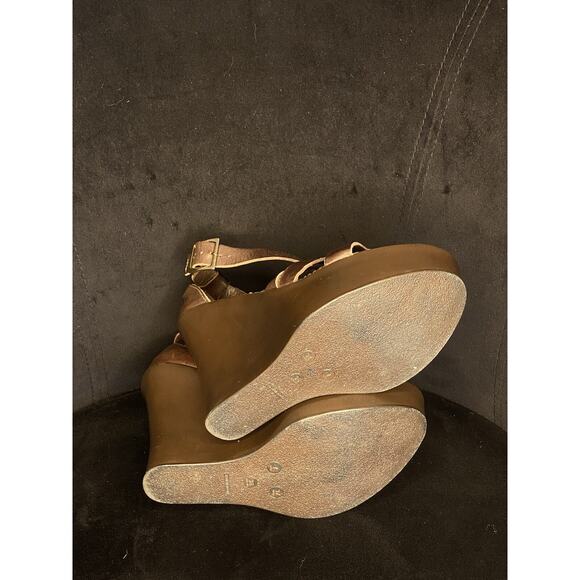 Cathy Jean Women’s Brown Open Toe Adjustable Leather Strap 5” Wedge Sandles - Picture 7 of 10